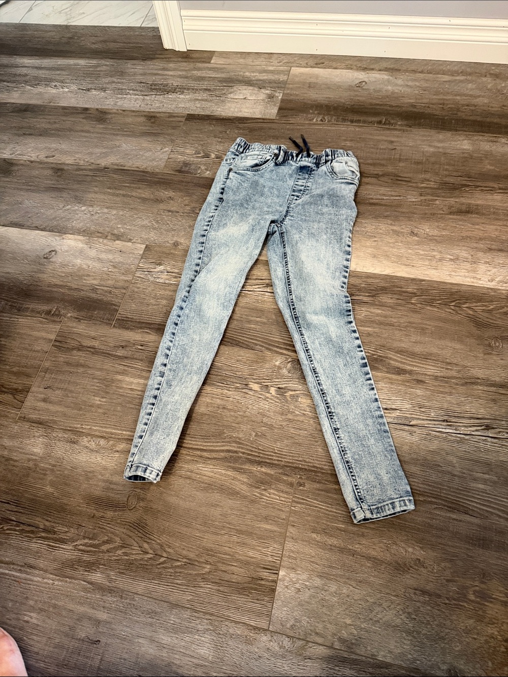 Jeaniology Women's Light Wash Skinny Jeans